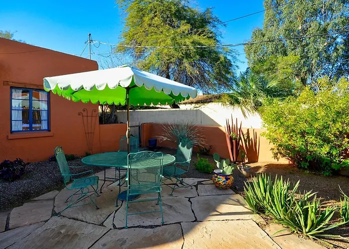 Laguna - Spacious 3br 1ba Private Pool Oasis Near Uofa Сasa de vacaciones *