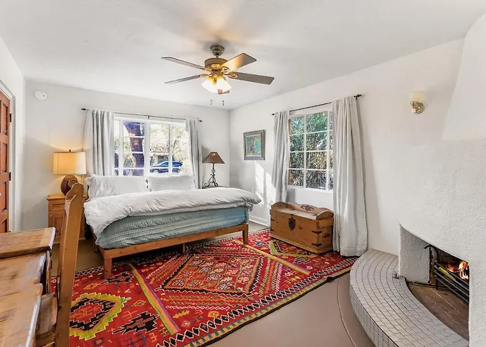 Сasa de vacaciones Laguna - Spacious 3br 1ba Private Pool Oasis Near Uofa